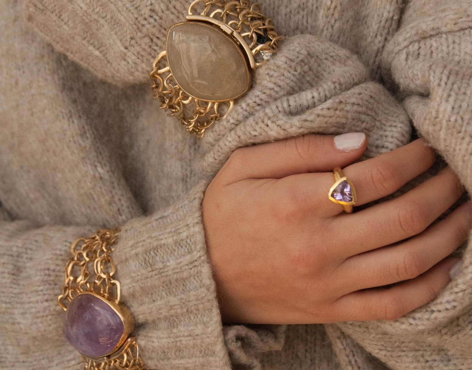 Clothes with jewellery embellishment – meet the winter style hit!