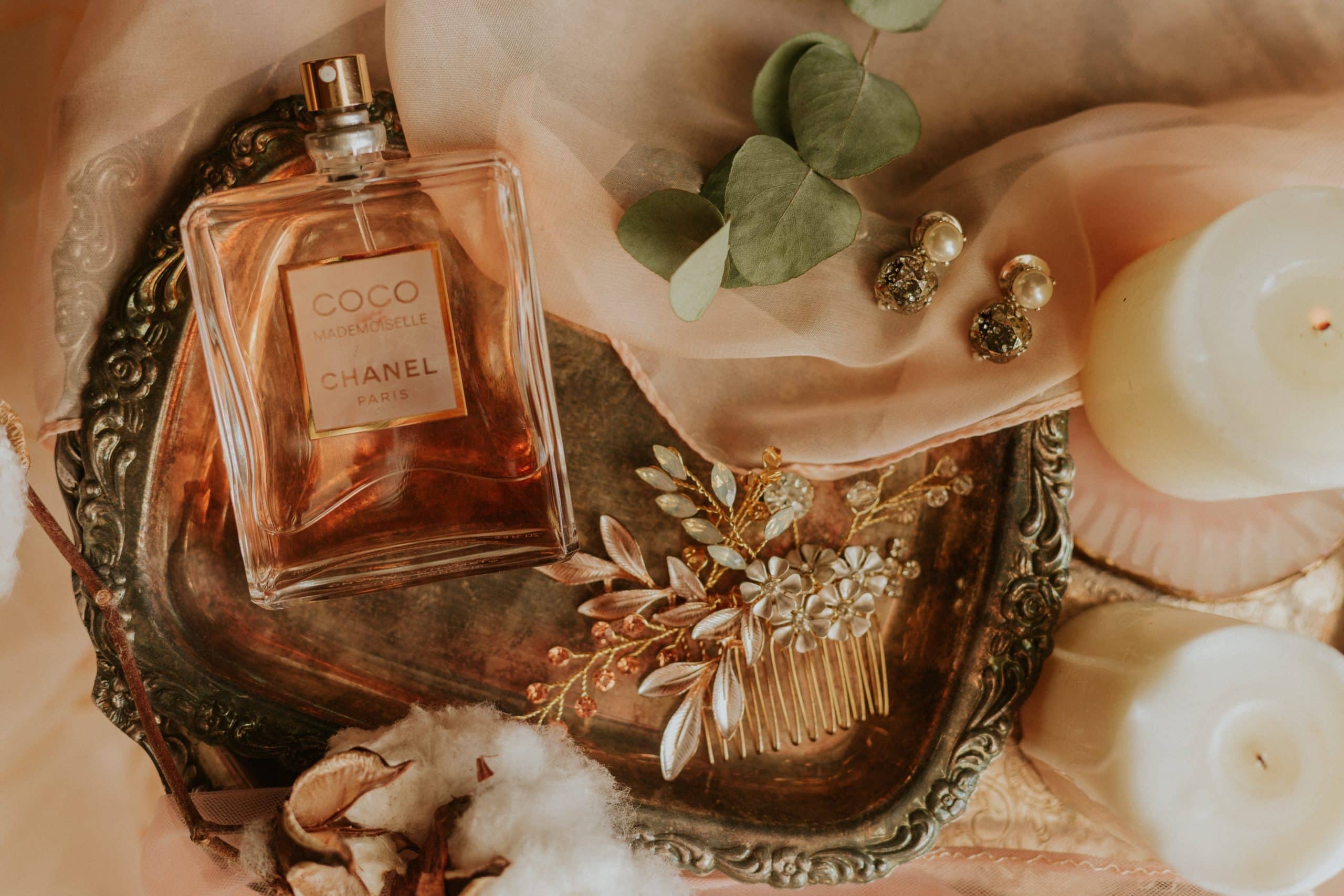 The bottles of these perfumes will delight you. Discover our favourites from leading brands